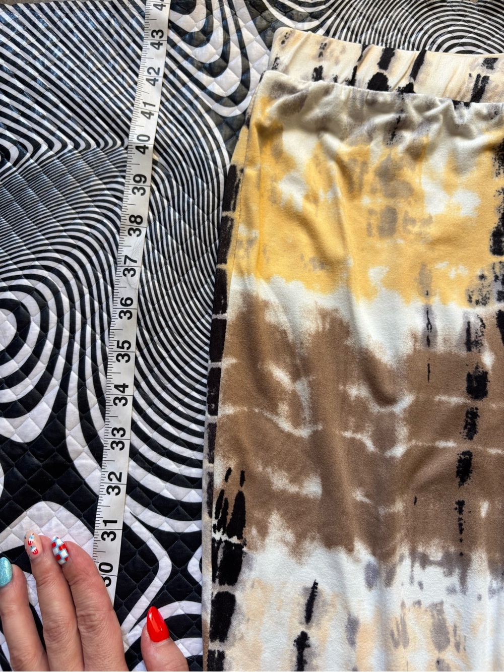 Tie-Dye Flared Pants in Yellow, Brown & Black - Picture 2 of 6